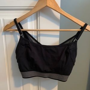 LOLE sports bra